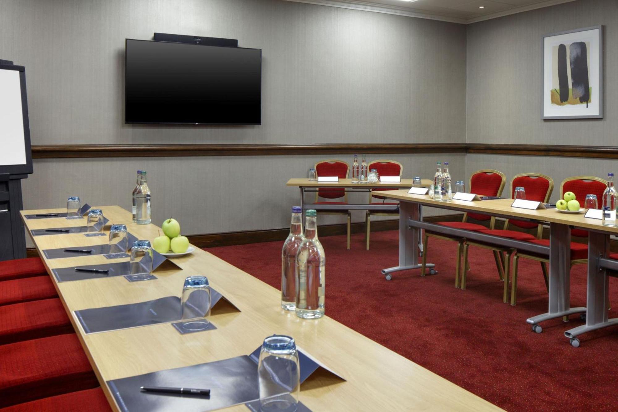 Delta Hotels By Marriott Warwick Ворик Екстер'єр фото